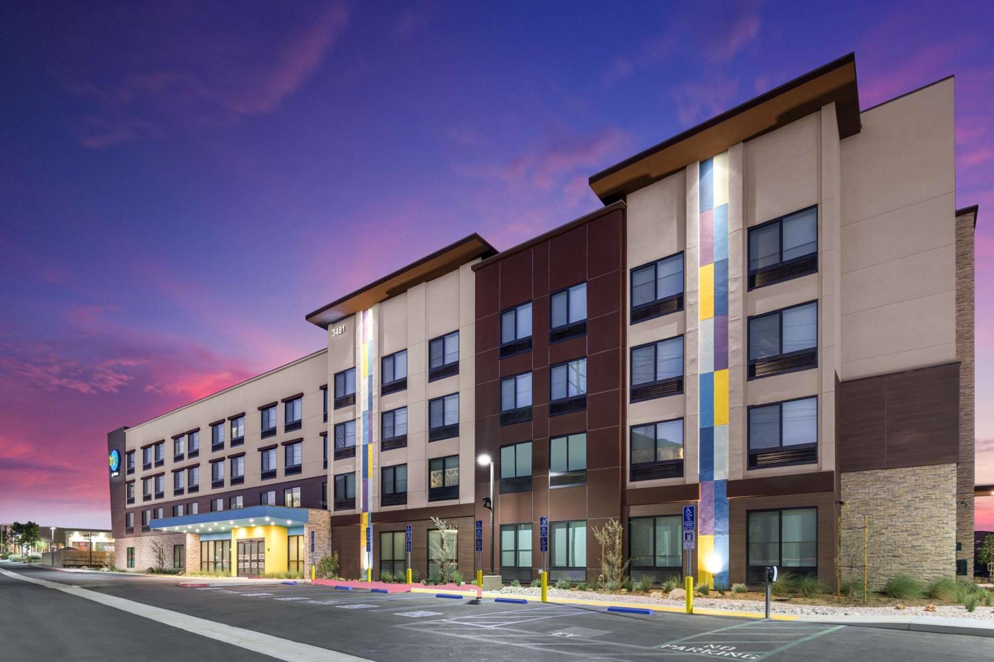 Tru By Hilton Eastvale